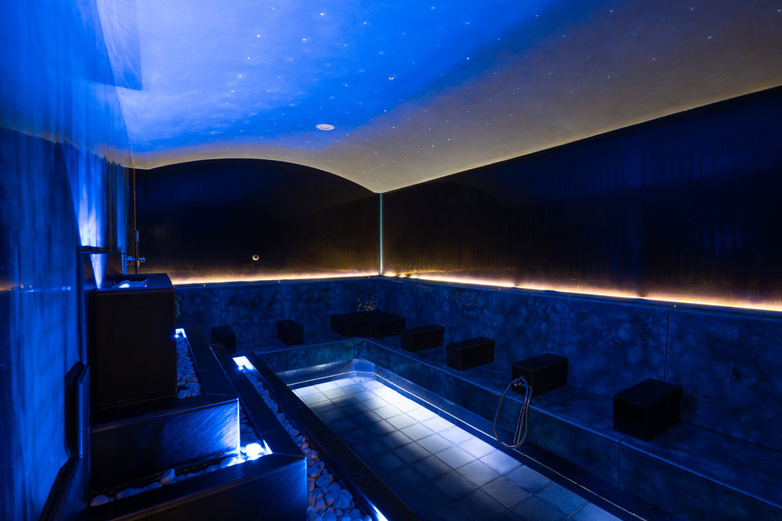 Bagno turco delle terme di Bibione. Luci blu che creano atmosfera rilassante