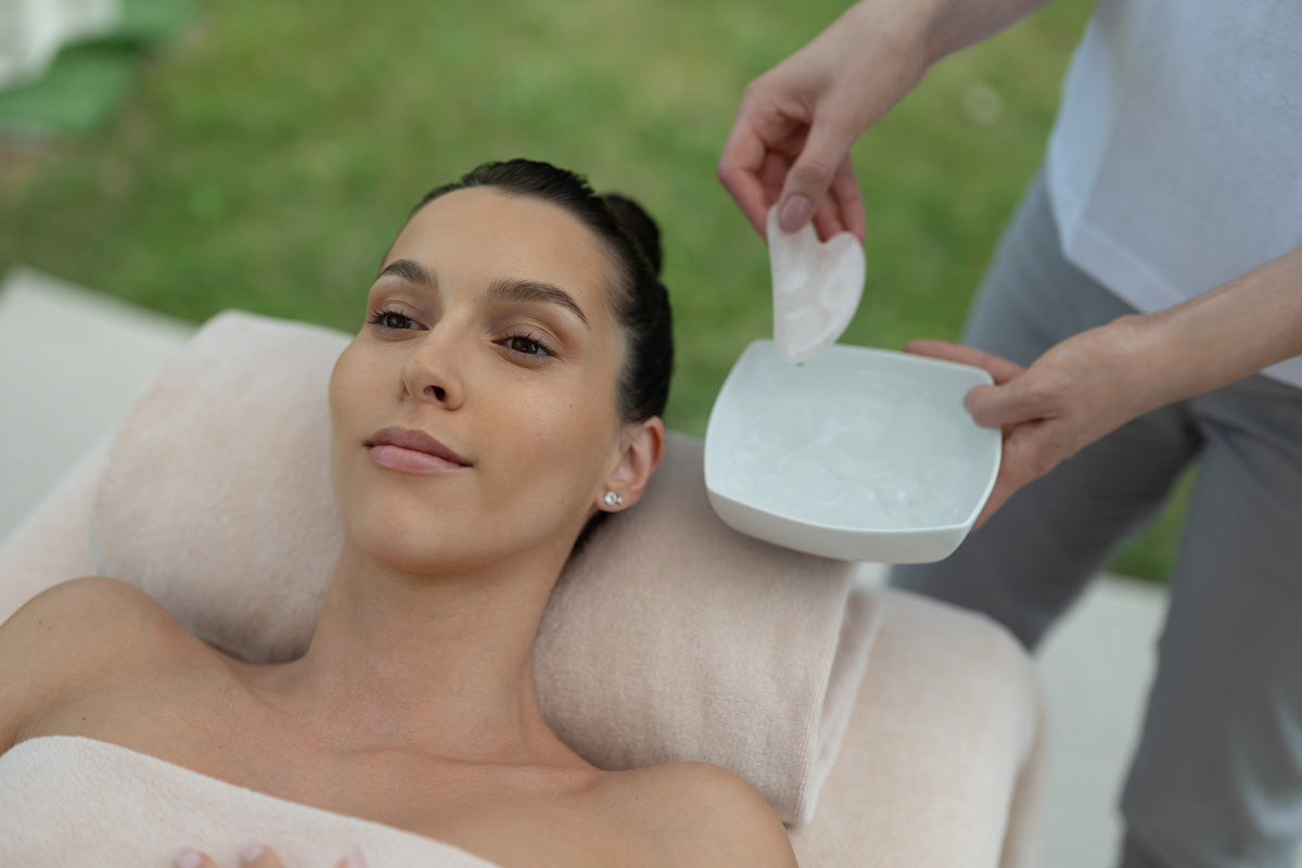 trattamento SPA Beauty Farm per viso con prodotti cosmetici Bibione Thermae