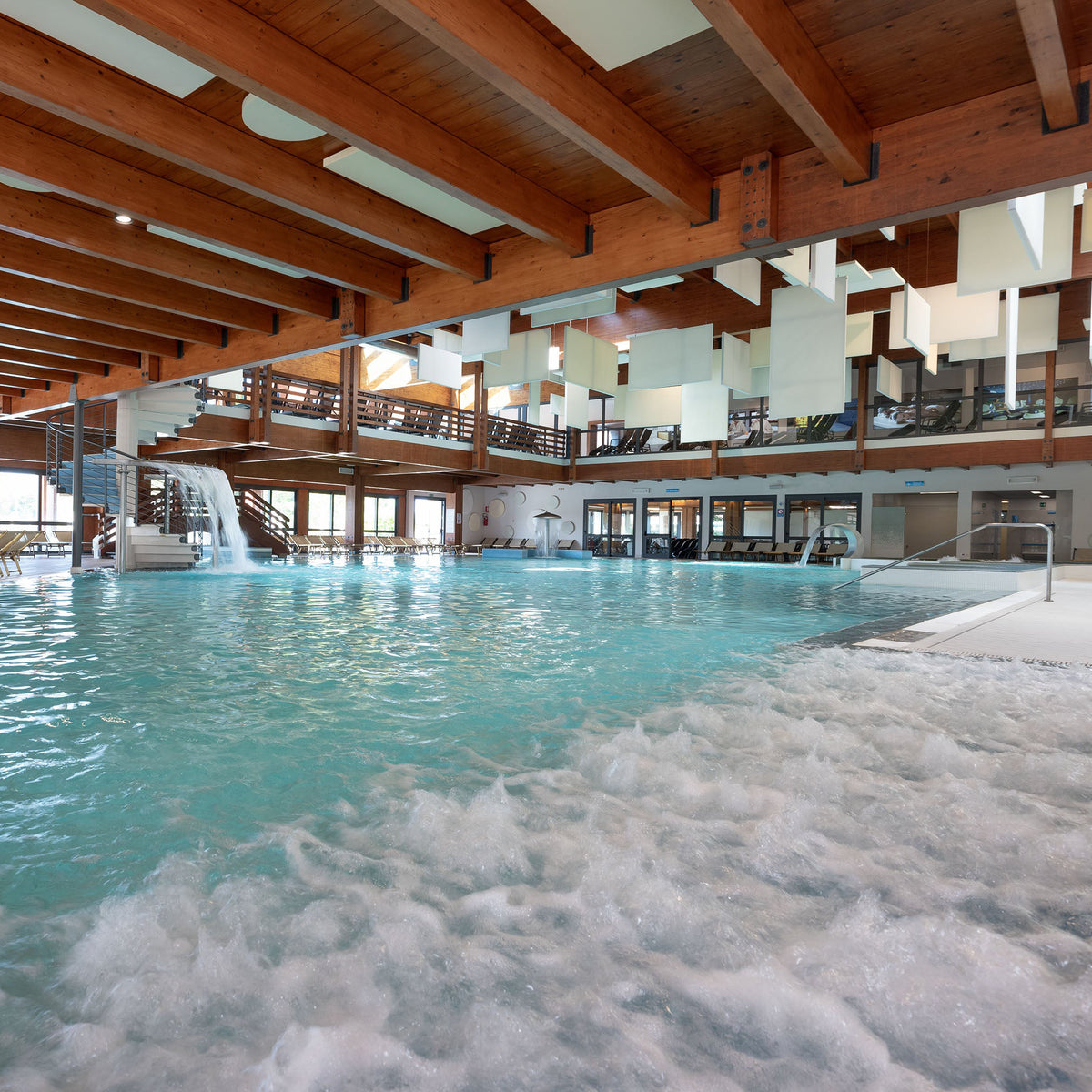 Ingresso FESTIVO Piscine Termali e Area Wellness 4h - Adulti over 14