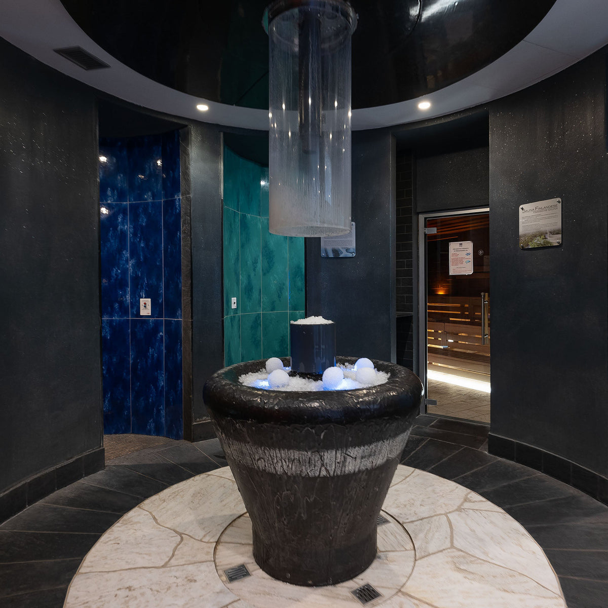Ingresso FESTIVO Piscine Termali e Area Wellness 4h - Adulti over 14