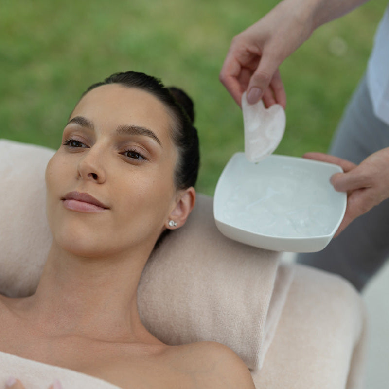 trattamento SPA Beauty Farm per viso con prodotti cosmetici Bibione Thermae